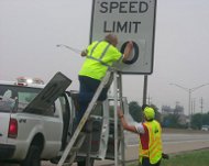 Changing speed limit sign