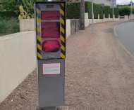 Spraypainted camera in Lussac