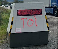 Spraypaint on speed camera in France