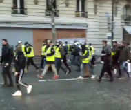 Yellow vest march